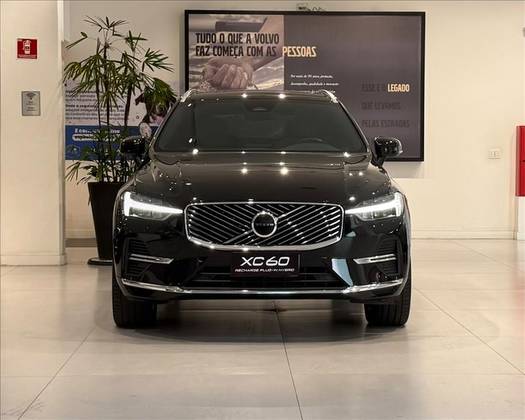 VOLVO XC60 2.0 T8 PHEV PLUS AWD GEARTRONIC VOLVO XC60 2.0 T8 PHEV PLUS AWD GEARTRONIC
